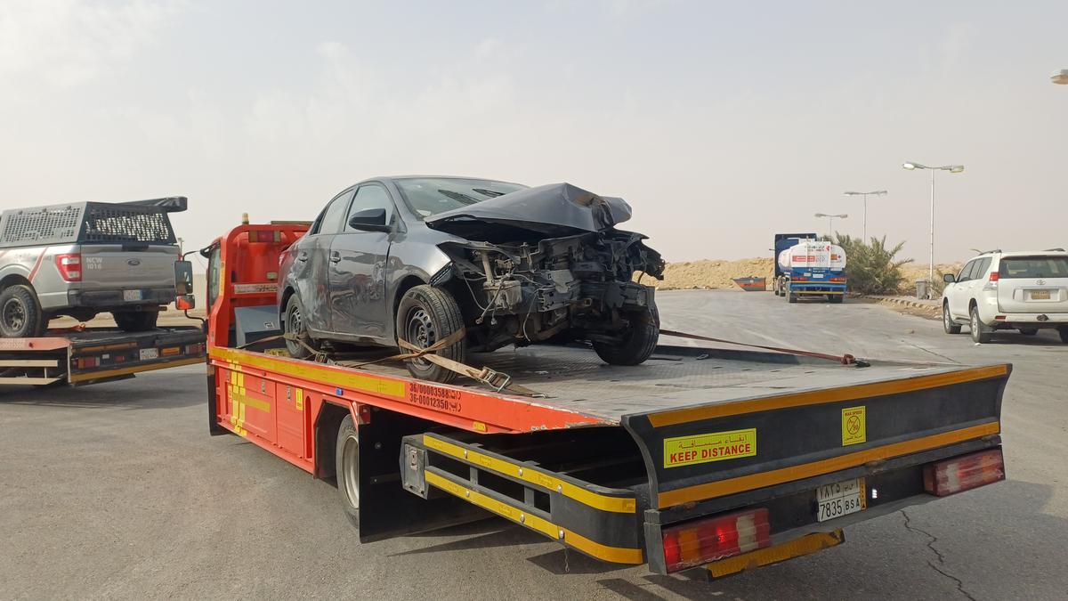 سطحات جدة لنقل السيارات